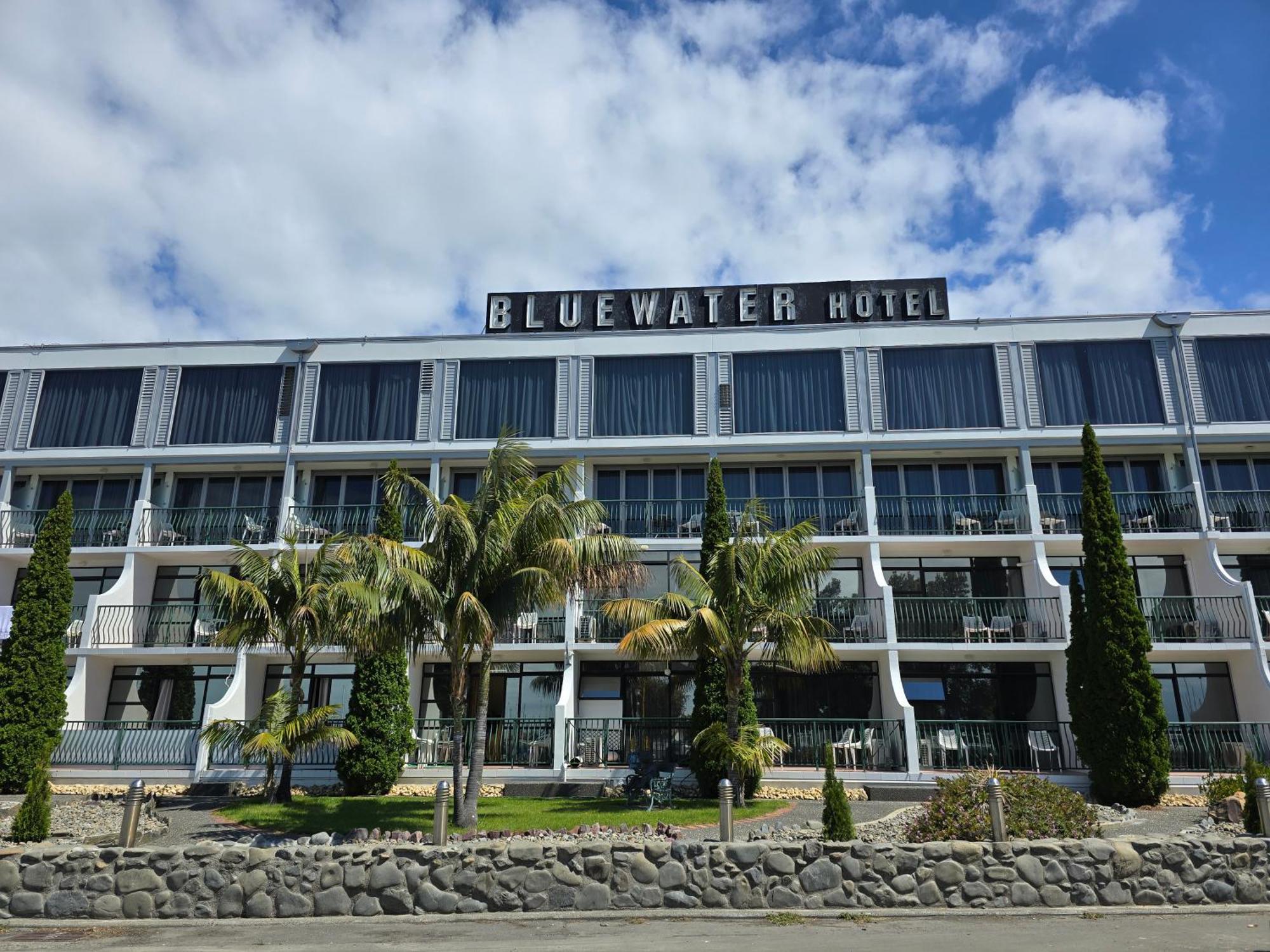 Bluewater Hotel เนเปียร์ ภายนอก รูปภาพ